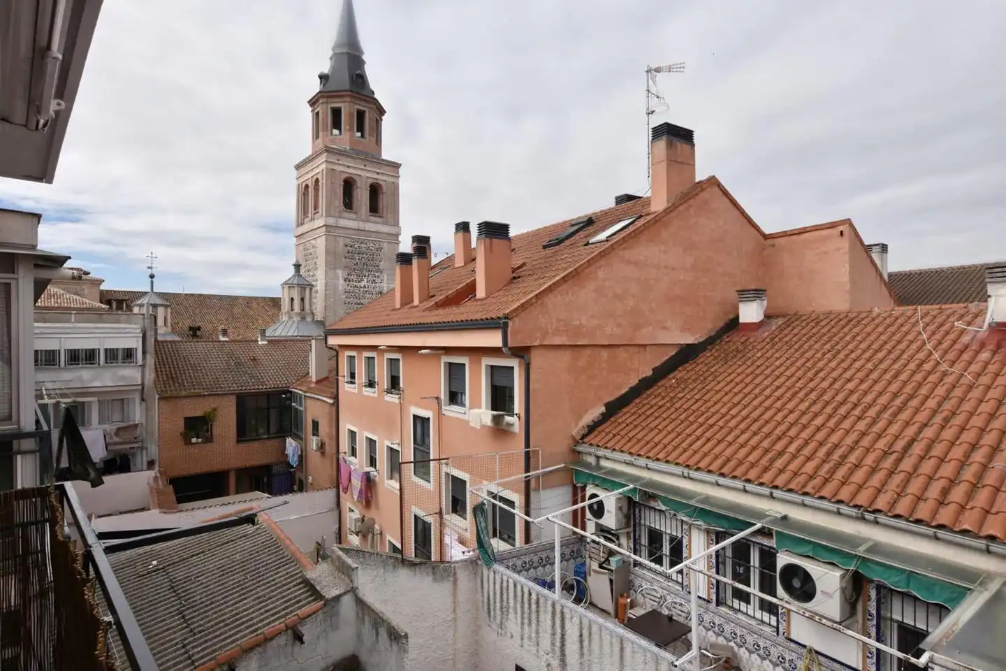 Exterior view of Flat for sale in Madrid  with Air Conditioner, Heating and Terrace