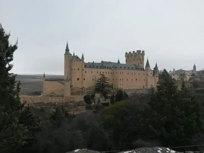 Vista exterior de Oficina de alquiler en Segovia con Calefacción