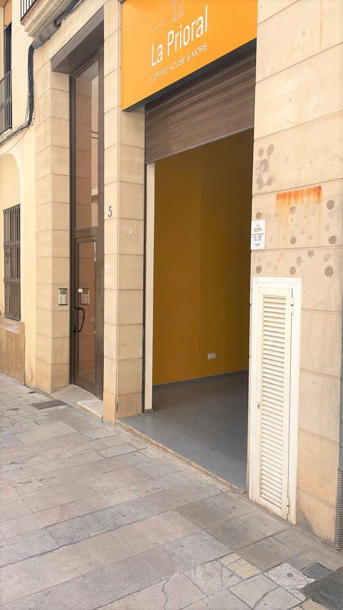 Premises to rent in Centre