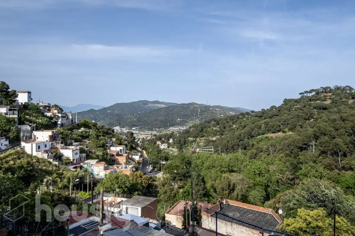 Vista exterior de Piso en venta en Barcelona con Terraza