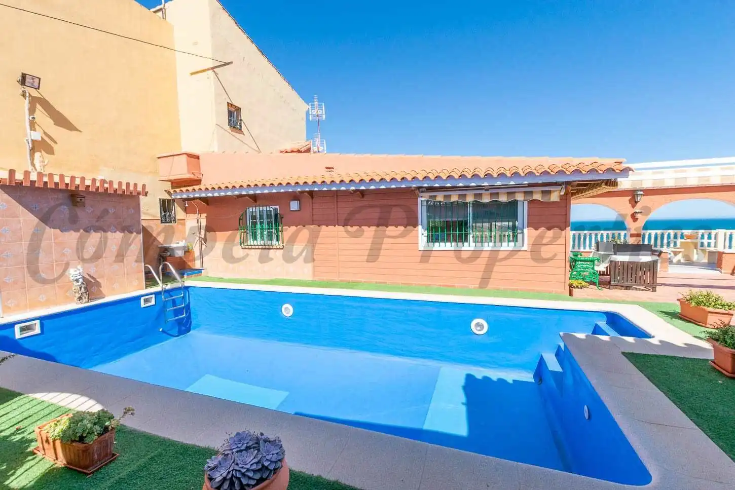 Casa con piscina en venta en Mezquitilla, imagen 3
