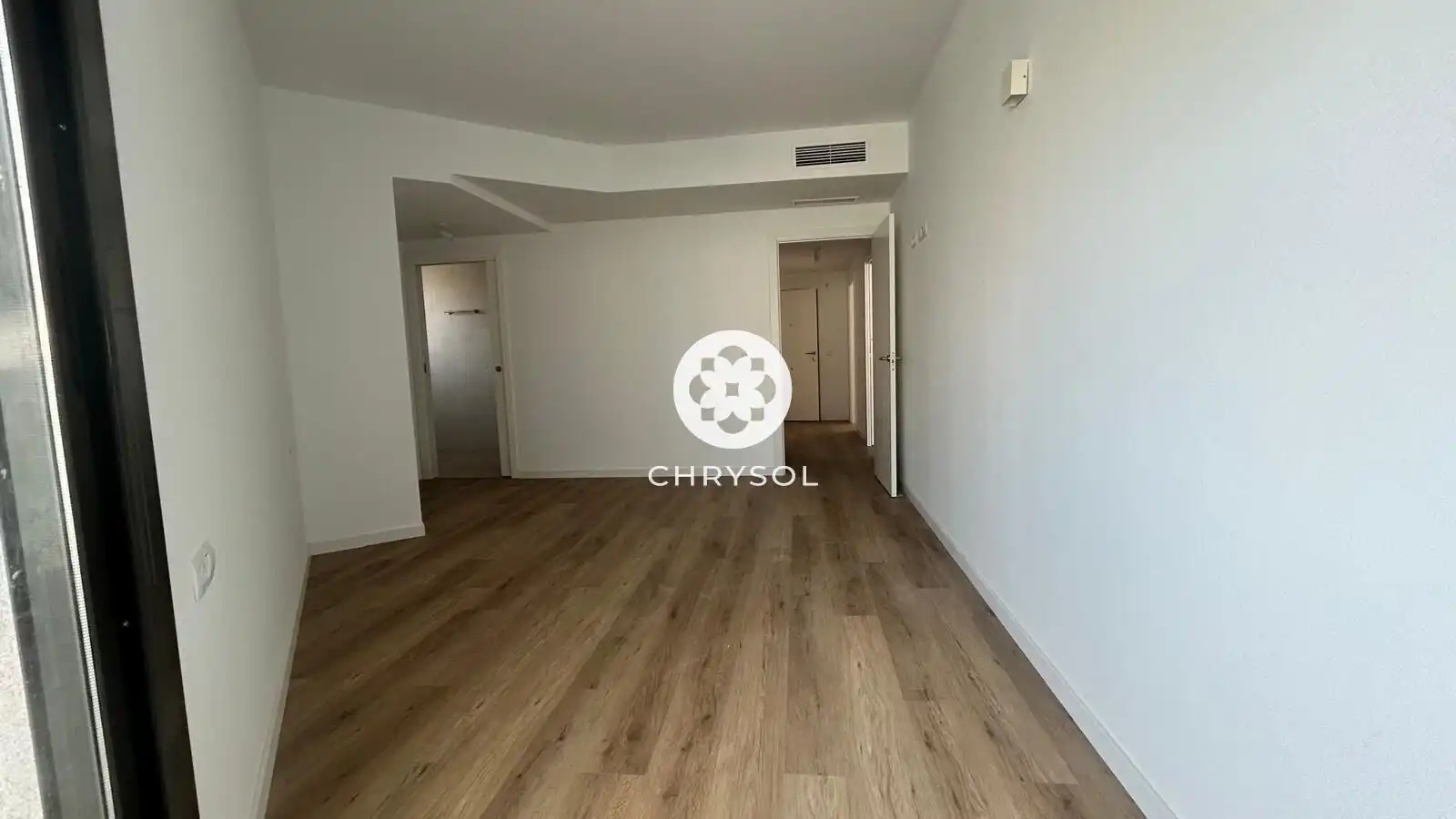Sala d'estar de Pis en venda en L'Hospitalet de Llobregat amb Calefacció, Jardí privat i Parquet