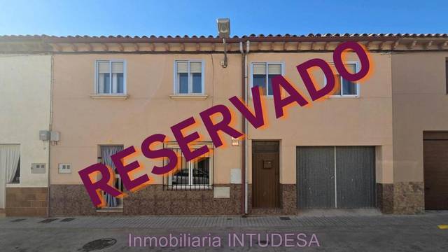 Casa-chalet en Venta en Sancho Abarca en Buñuel