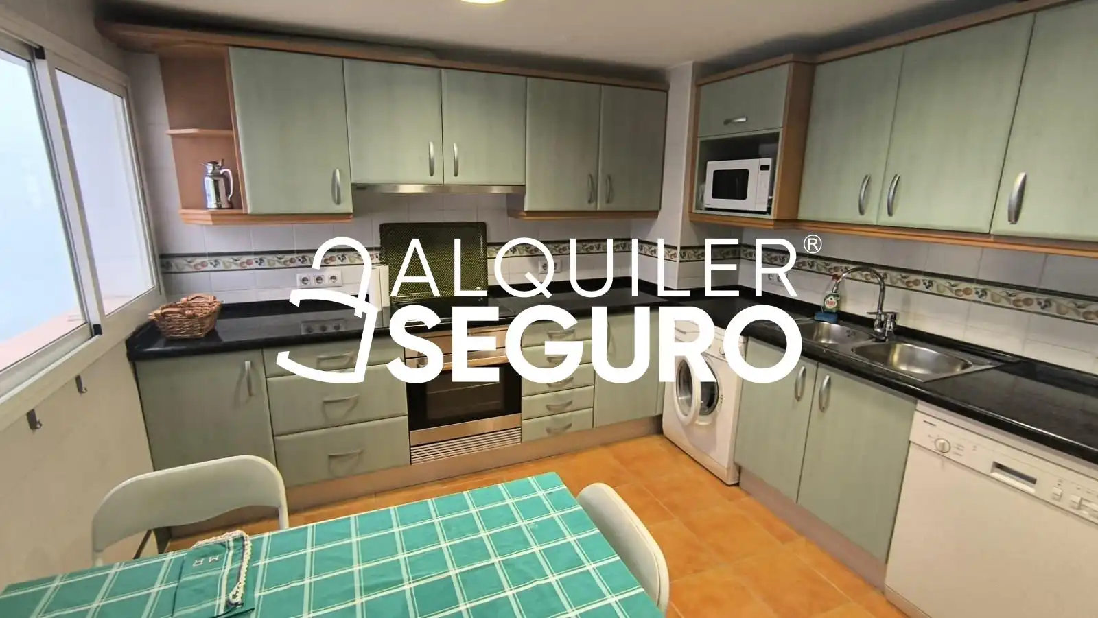 Kitchen of Flat for rent in Sevilla  with Air Conditioner and Furnished