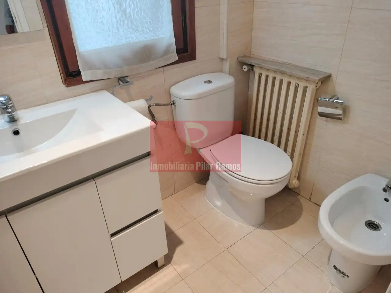 Badezimmer von Wohnung zur Miete in León Capital  mit Heizung, Parkett und Terrasse