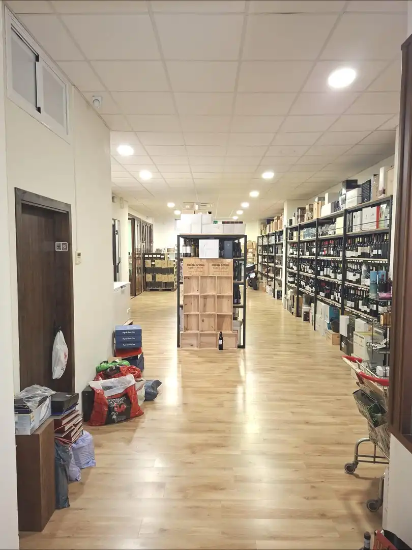 Local en venta en Sevilla con Aire acondicionado