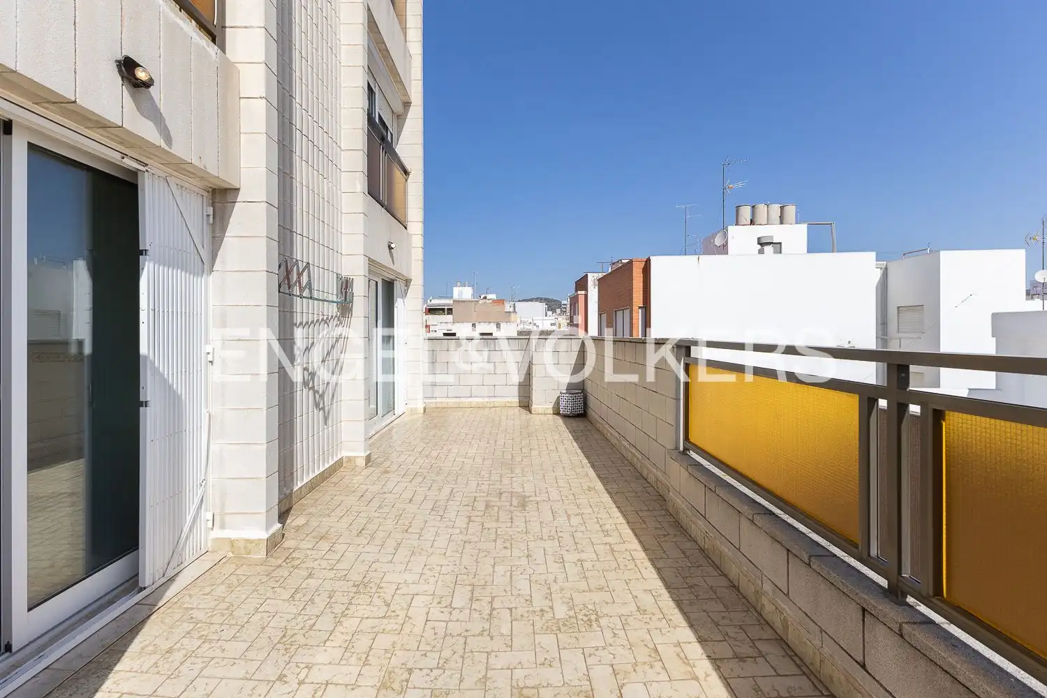 Dúplex de lloguer a Carrer Camí Reial, Antigua Moreria