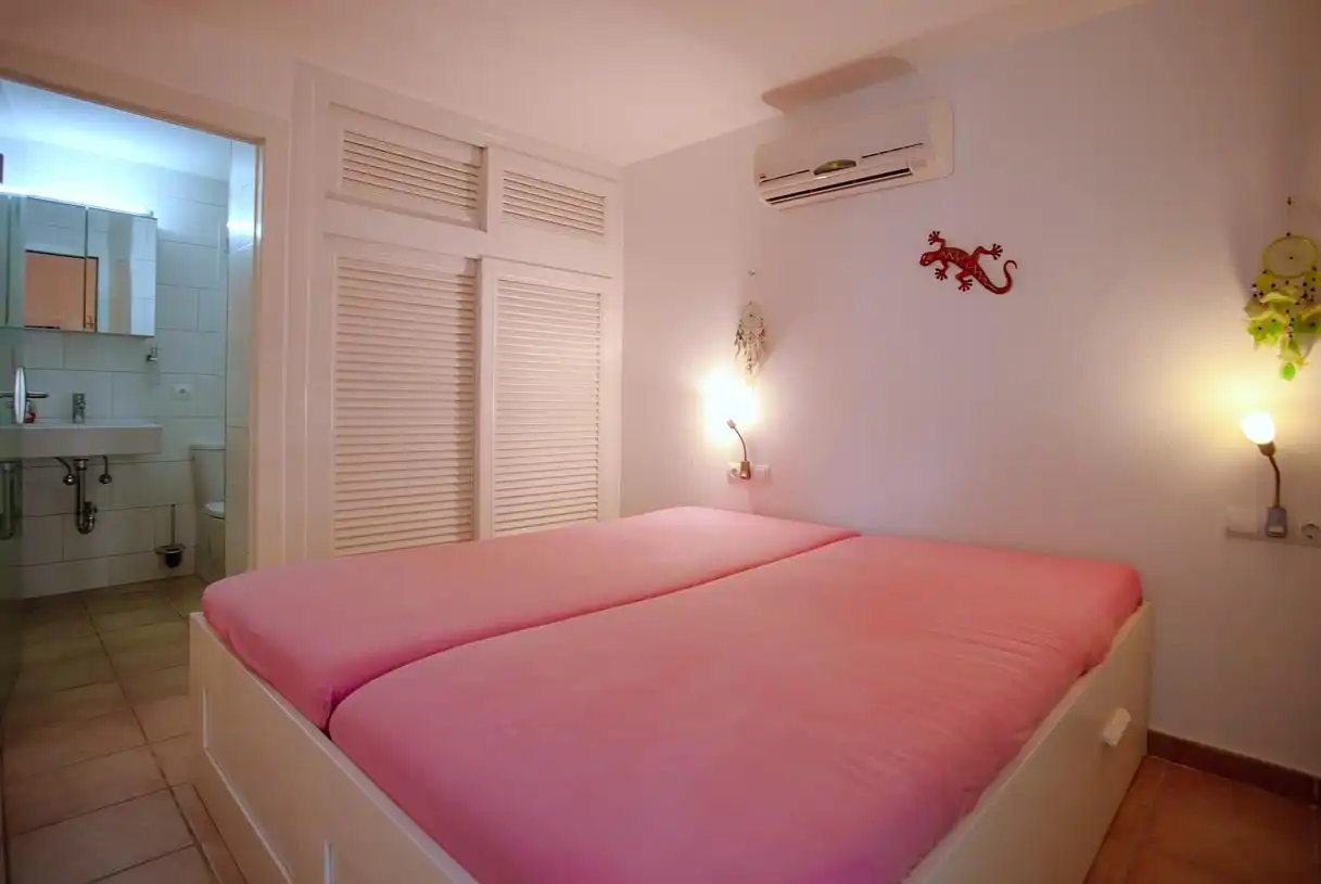 Habitación de Casa o chalet en venta en Sant Josep de sa Talaia con Aire acondicionado, Calefacción y Jardín privado