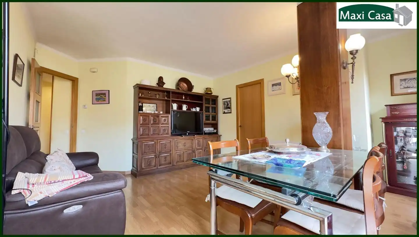 Living room of Flat for sale in Barcelona  with Heating, Parquet flooring and Terrace