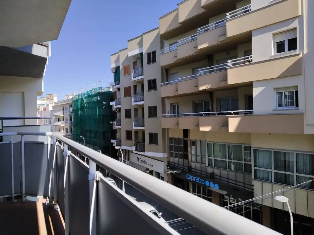 Terrassa de Oficina de lloguer en Blanes amb Aire condicionat