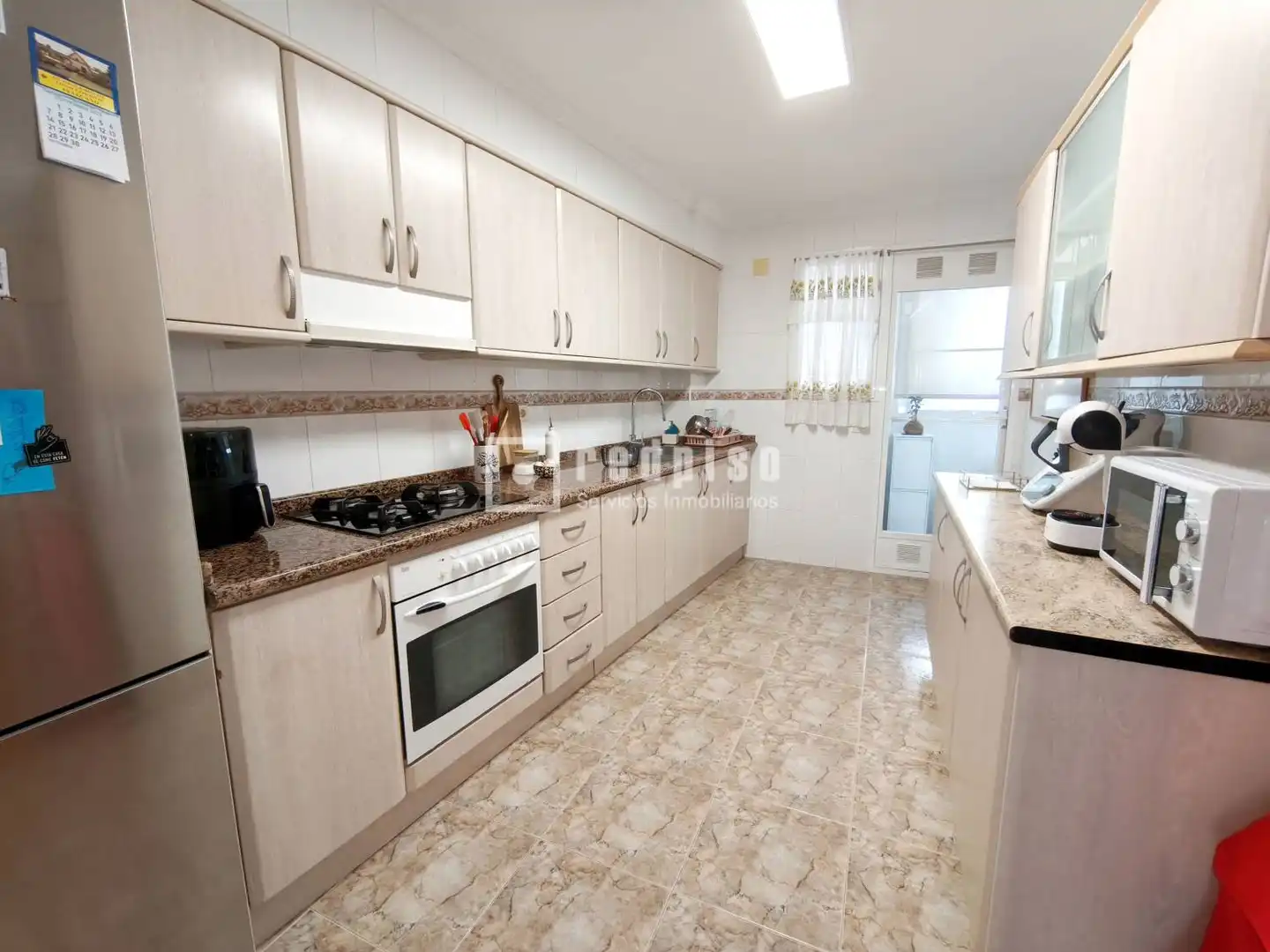 Küche von Wohnung zum Verkauf in Castellón de la Plana / Castelló de la Plana mit Klimaanlage, Terrasse und Abstellraum