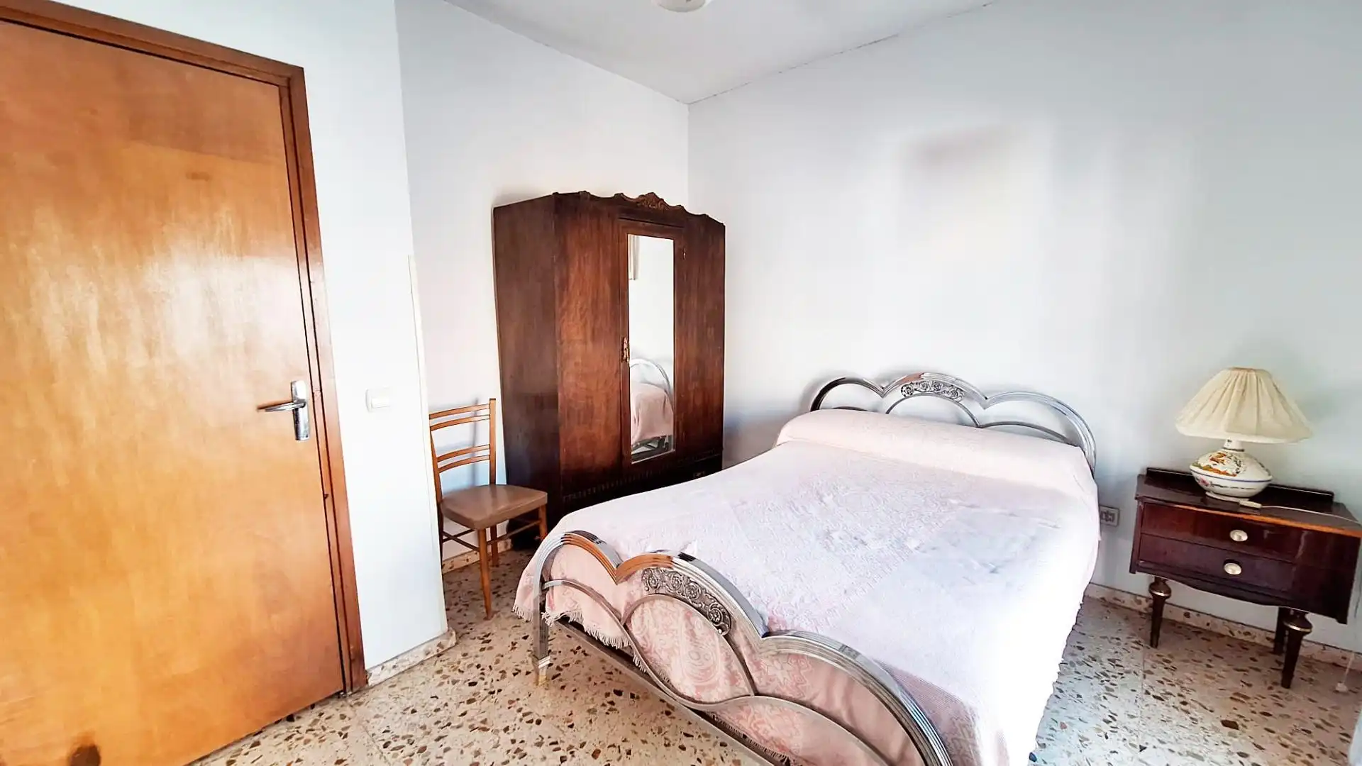 Dormitori de Casa o xalet en venda en Córdoba amb Terrassa i Traster