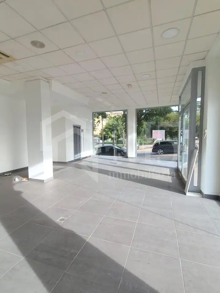 Local en venta en Vélez-Málaga con Aire acondicionado