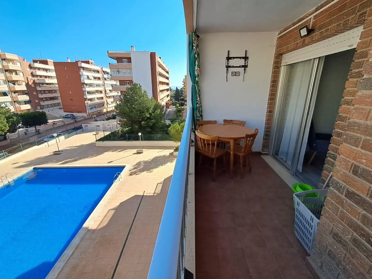 Piscina de Pis de lloguer en Torrevieja amb Aire condicionat, Calefacció i Terrassa