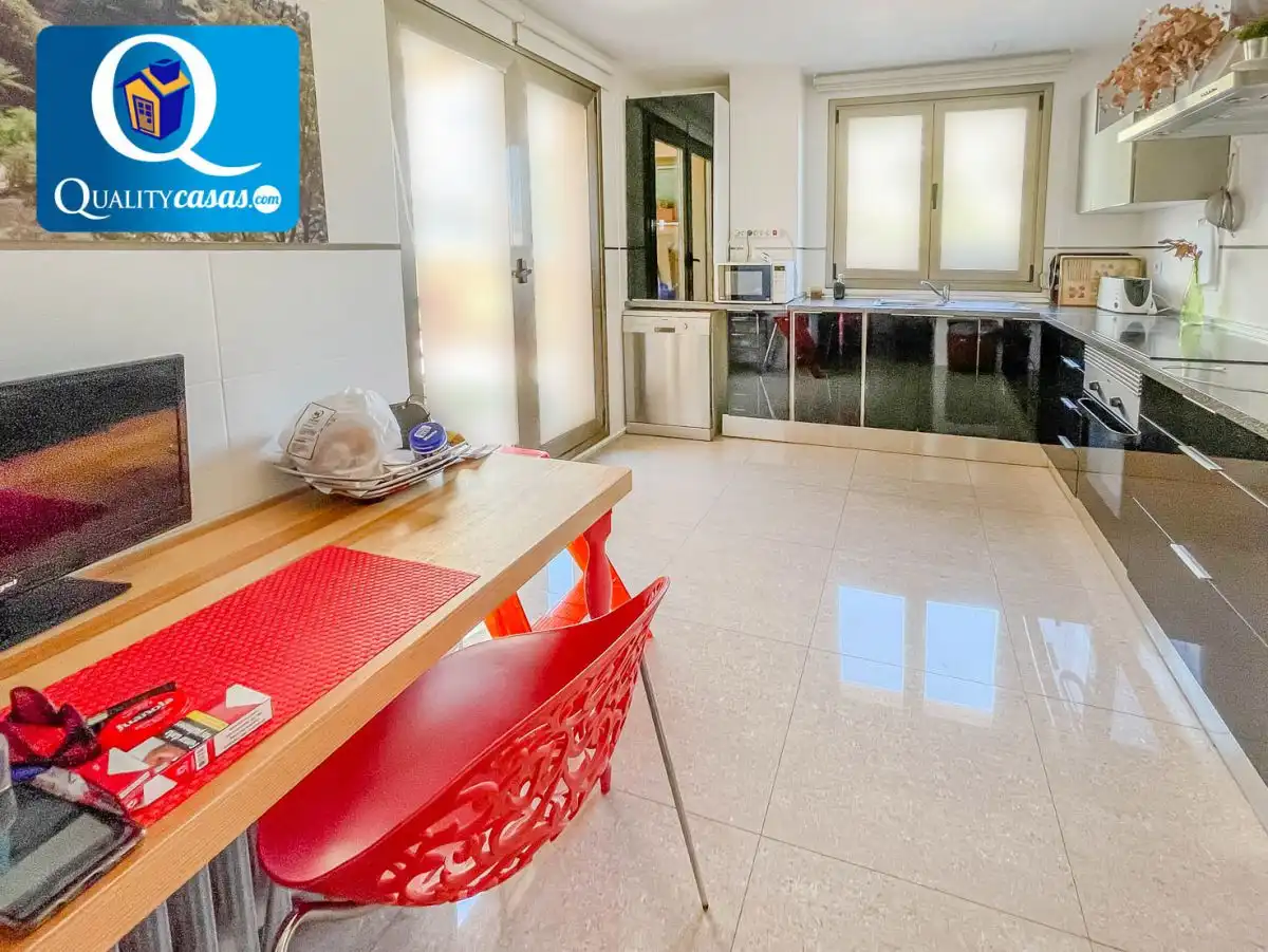 Penthouse with terrace for sale in Playa de San Juan - El Cabo de las Huertas, imagen 6