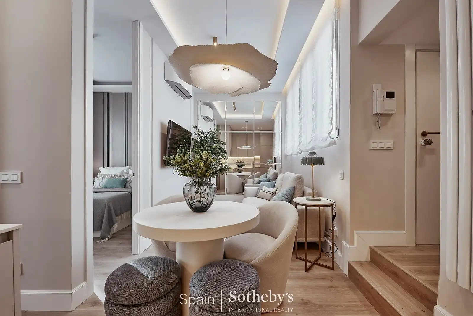 Sala d'estar de Apartament en venda en Madrid amb Aire condicionat i Calefacció