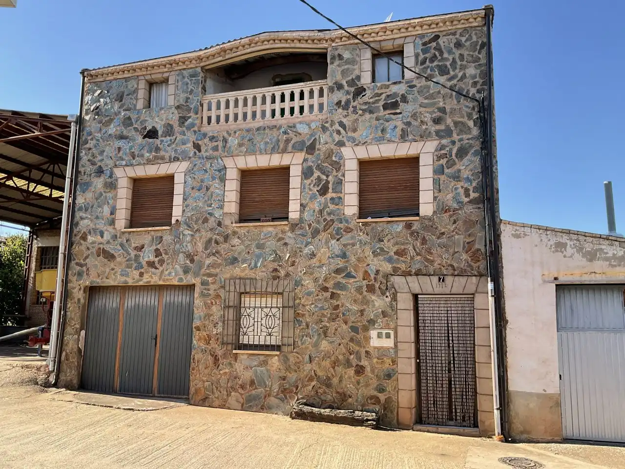Vista exterior de Casa o chalet en venta en Villar de Torre con Calefacción y Amueblado