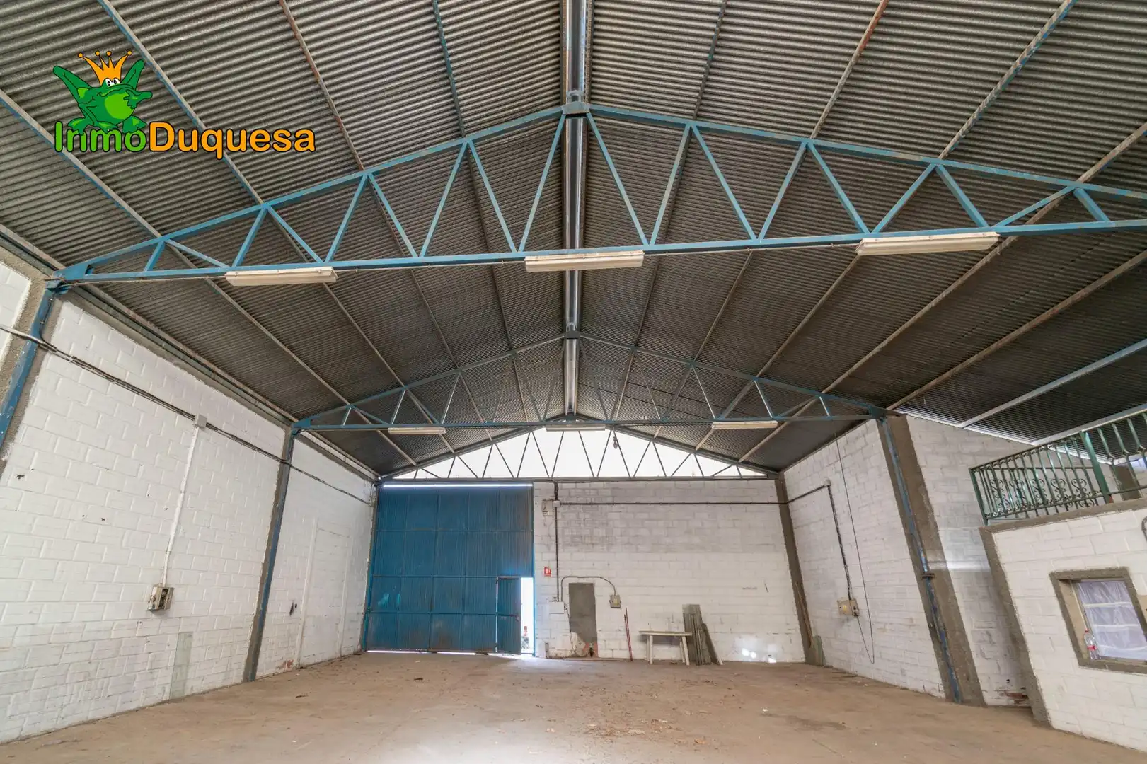 Industrial buildings for sale in Jun