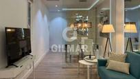 Sala d'estar de Pis en venda en  Madrid Capital amb Aire condicionat