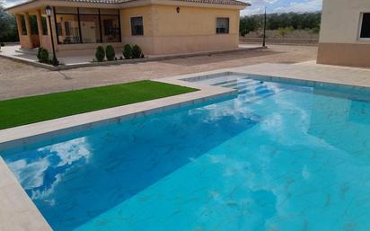 Piscina de Casa o xalet en venda en Yecla amb Aire condicionat, Calefacció i Piscina