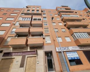 Vista exterior de Pis de lloguer en  Almería Capital amb Aire condicionat i Balcó