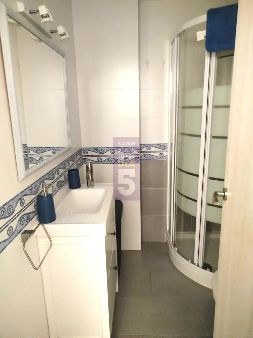 Baño de Piso de alquiler en Cunit con Aire acondicionado, Parquet y Terraza