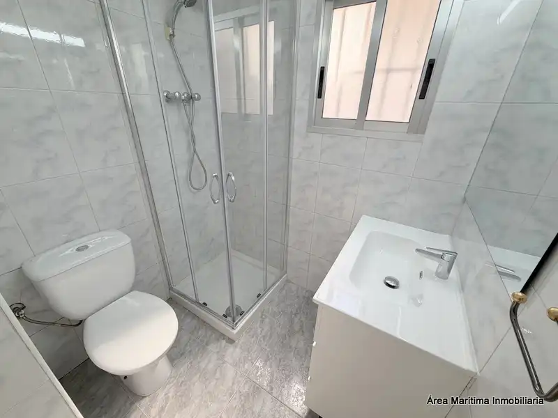 Baño de Loft de alquiler en Valencia con Aire acondicionado, Calefacción y Parquet