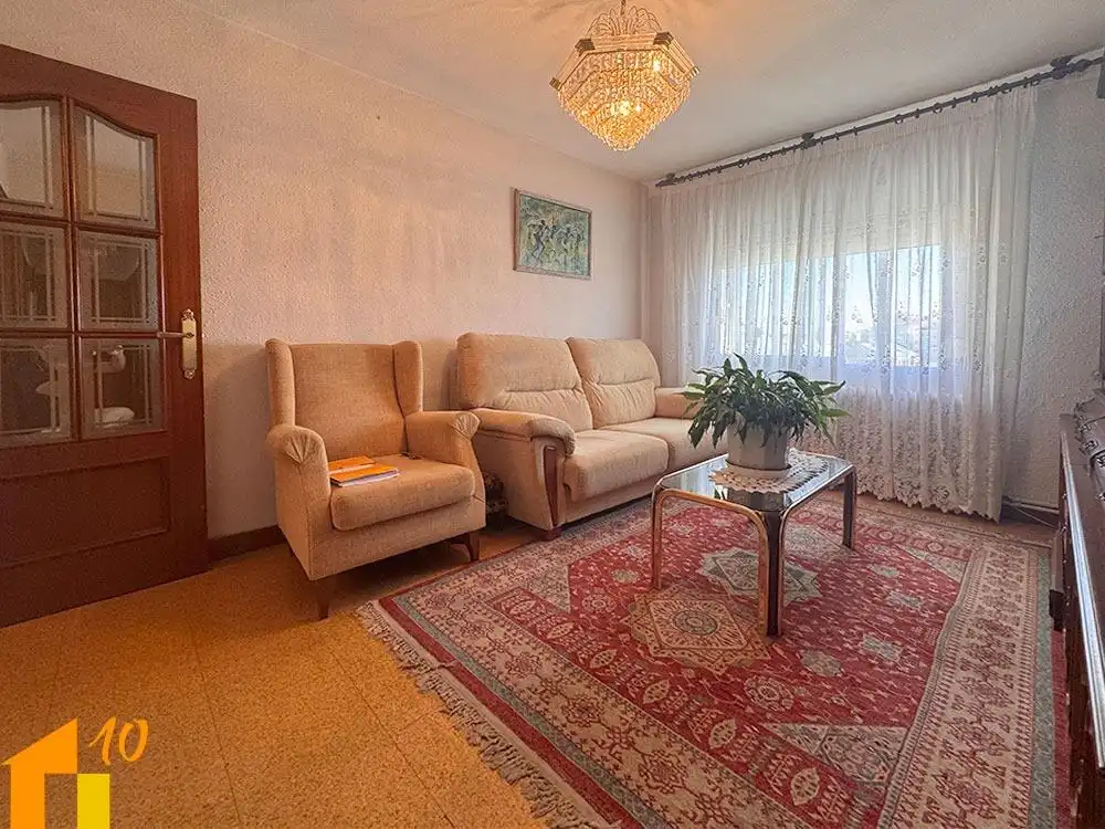 Sala de estar de Piso en venta en Burgos con Calefacción