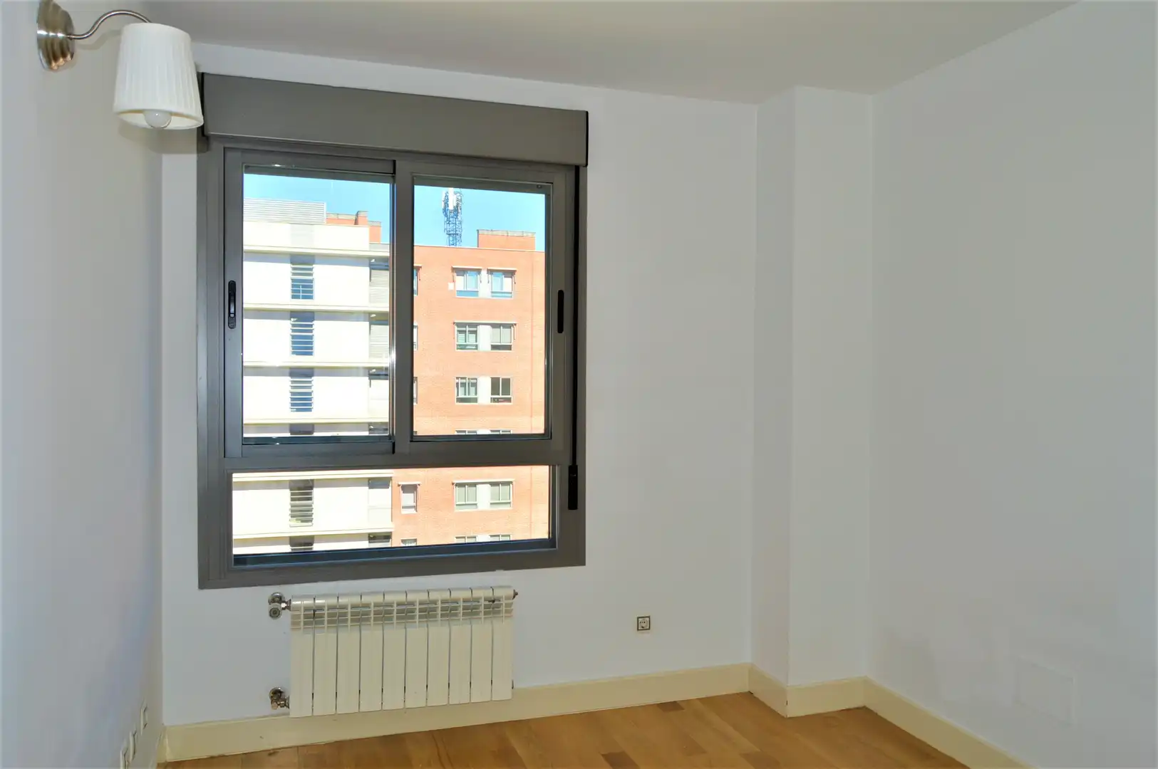 Schlafzimmer von Wohnung zur Miete in Madrid mit Klimaanlage, Heizung und Parkett