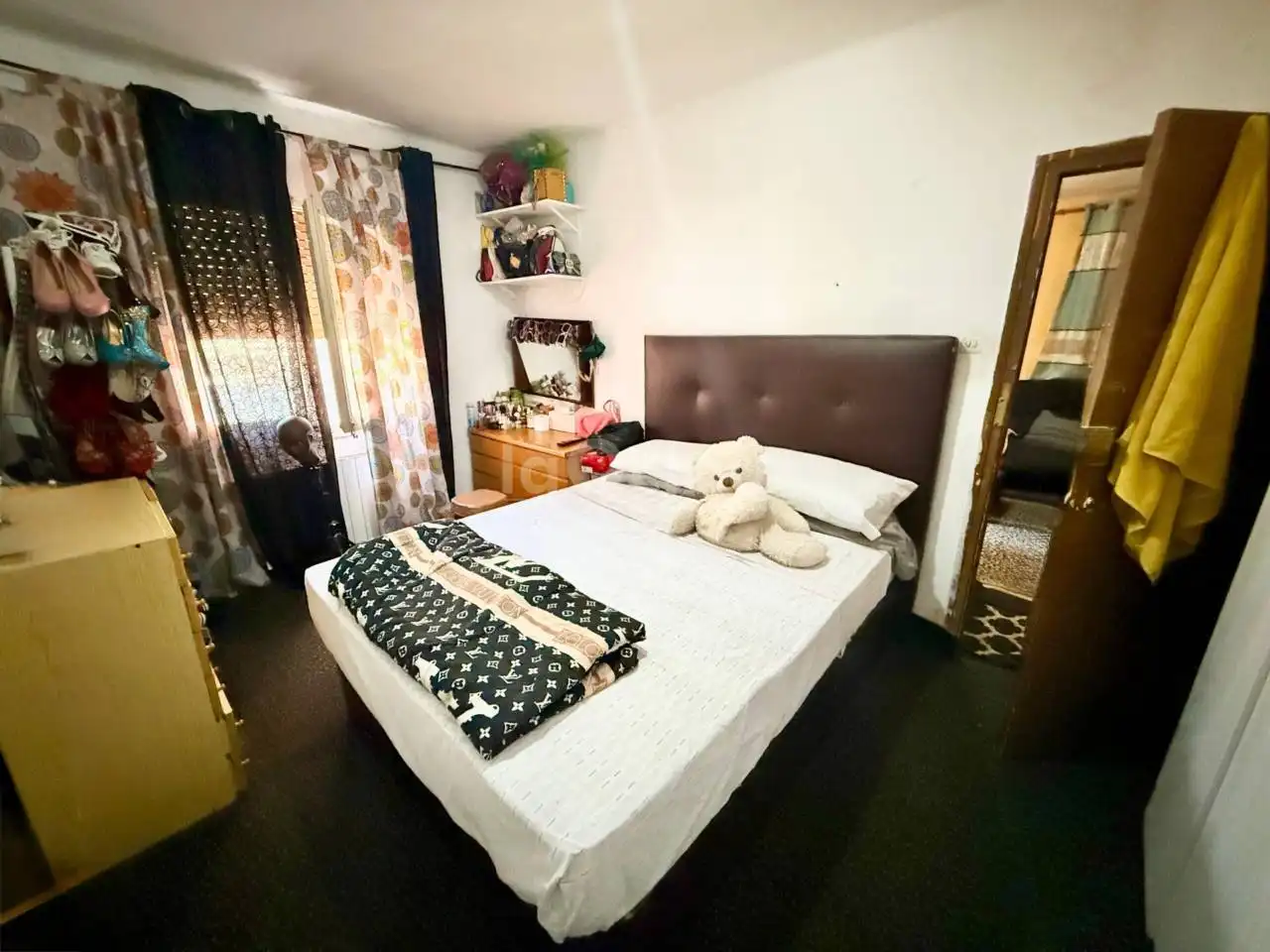 Bedroom of Flat for sale in Vic