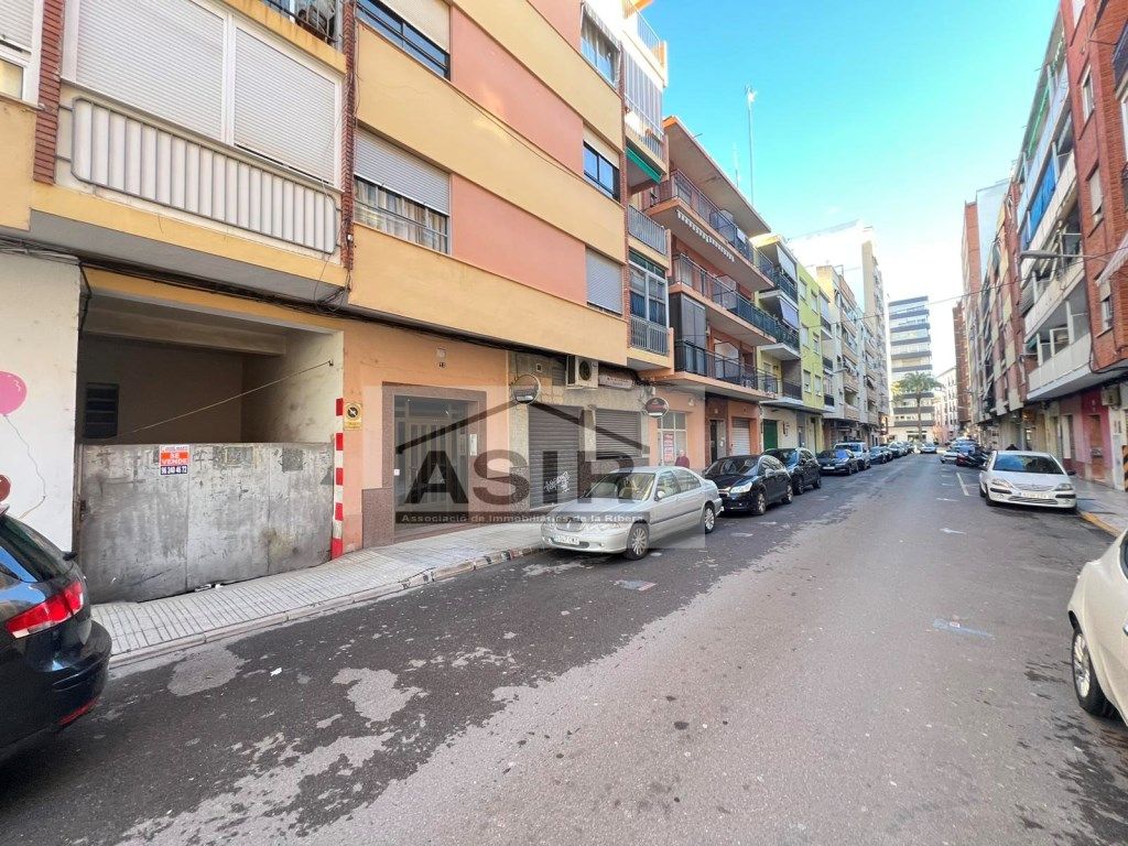 Exterior view of Garage for sale in Alzira