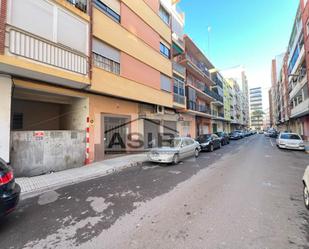 Vista exterior de Garatge en venda en Alzira