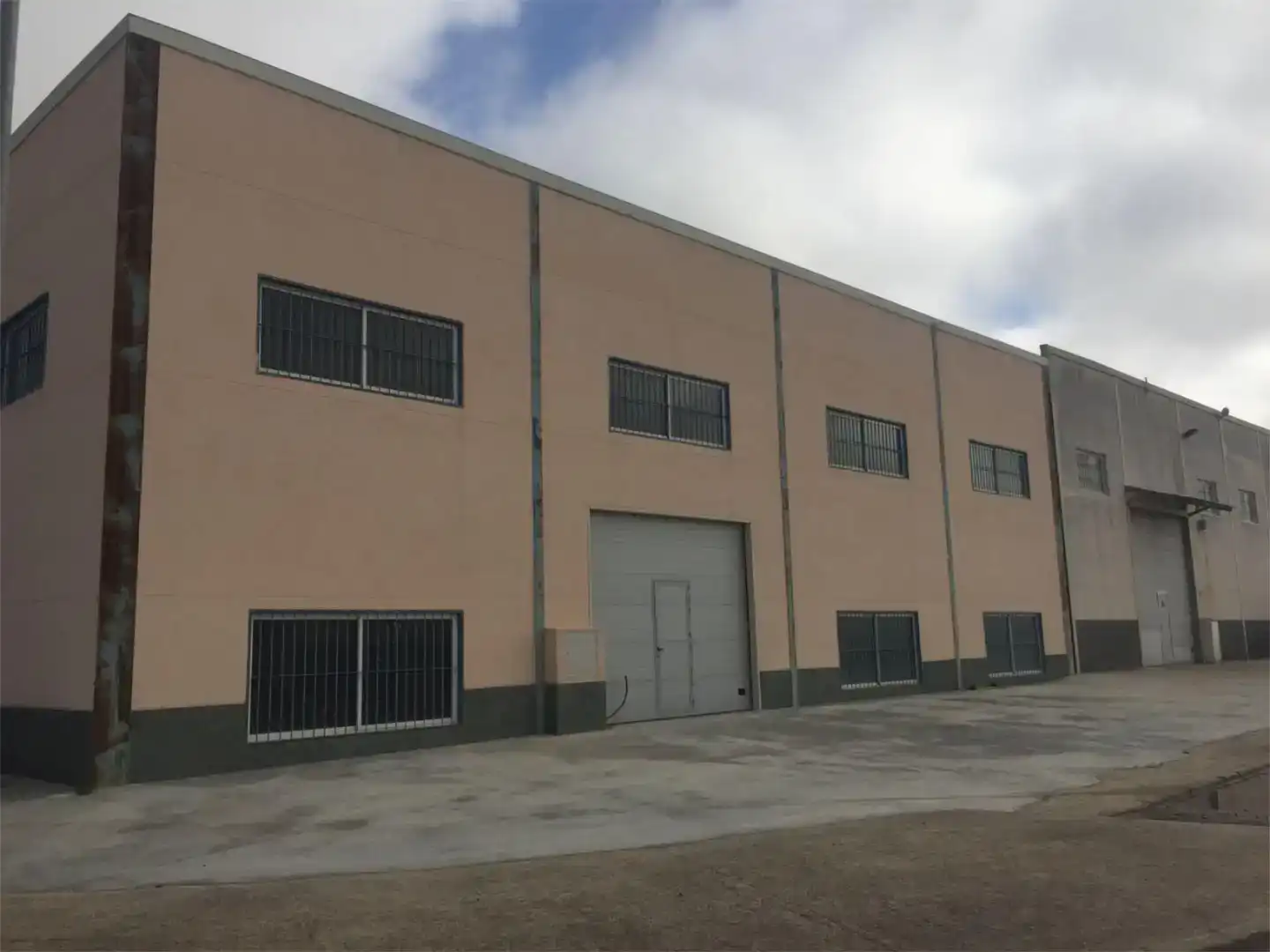 Nau industrial de lloguer a Calle Santaella, Santaella
