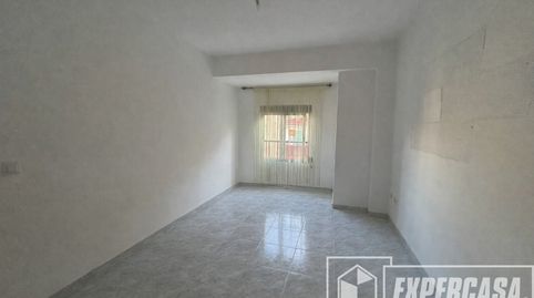 Foto 4 de Piso en venta en Parque de la Bombilla, Llíria