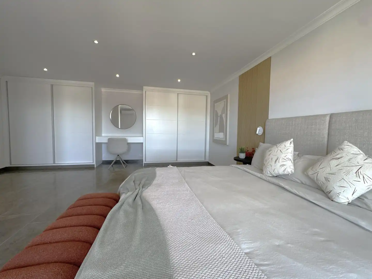 Bedroom of Flat for sale in Fuengirola