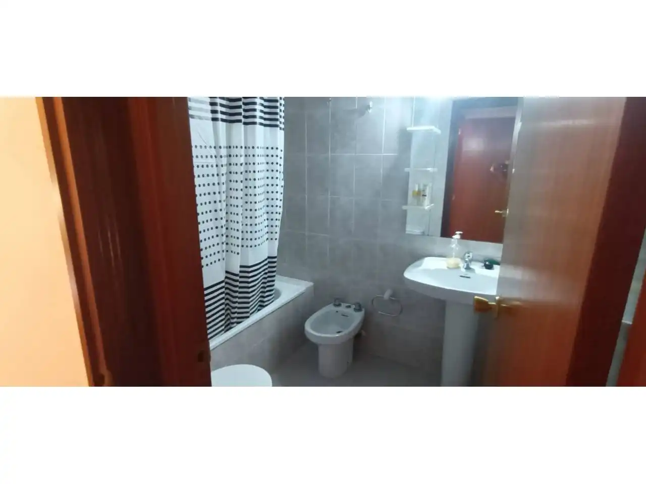 Bathroom of Flat for rent in Castellón de la Plana / Castelló de la Plana  with Furnished