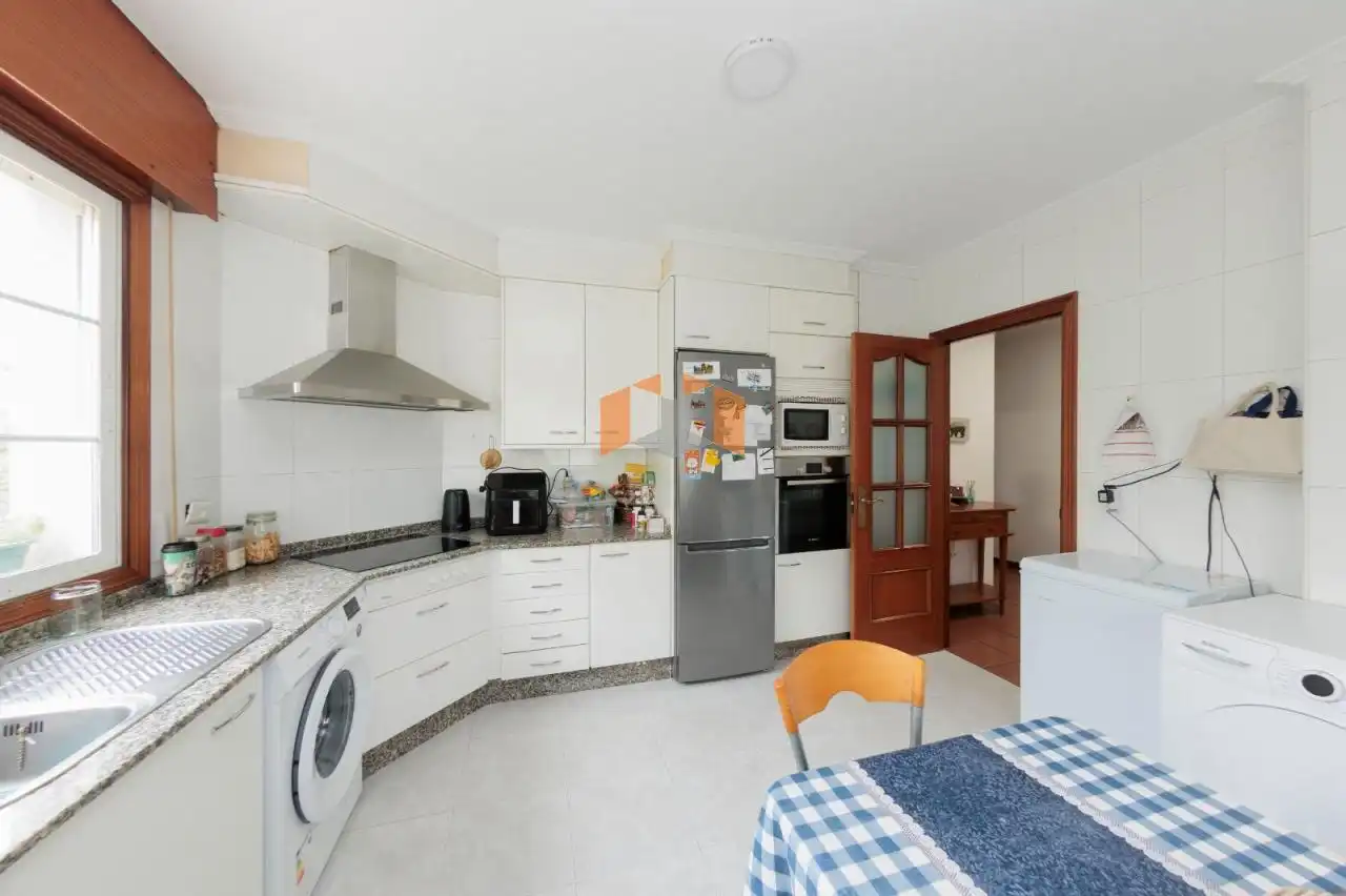Kitchen of Houses for sale in Vigo   with Heating, Private garden and Parquet flooring