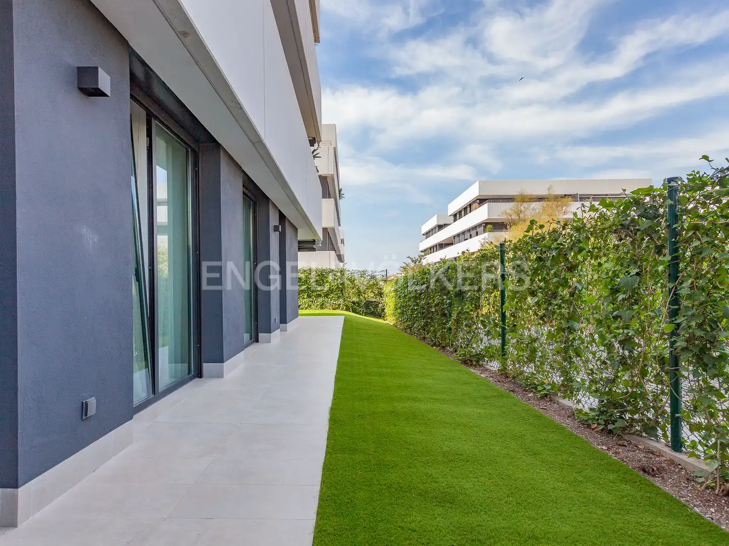 Terrasse von Wohnungen zur Miete in Sitges mit Klimaanlage, Heizung und Privatgarten