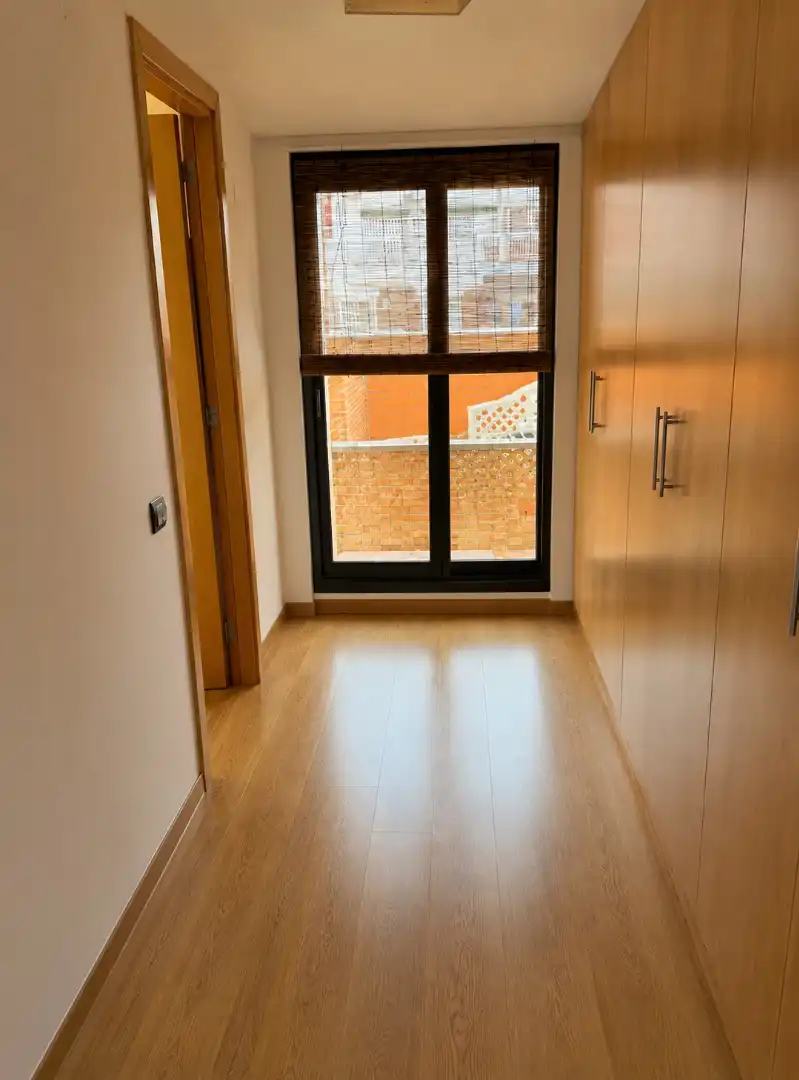 Habitación de Ático en venta en Badalona con Aire acondicionado, Calefacción y Terraza