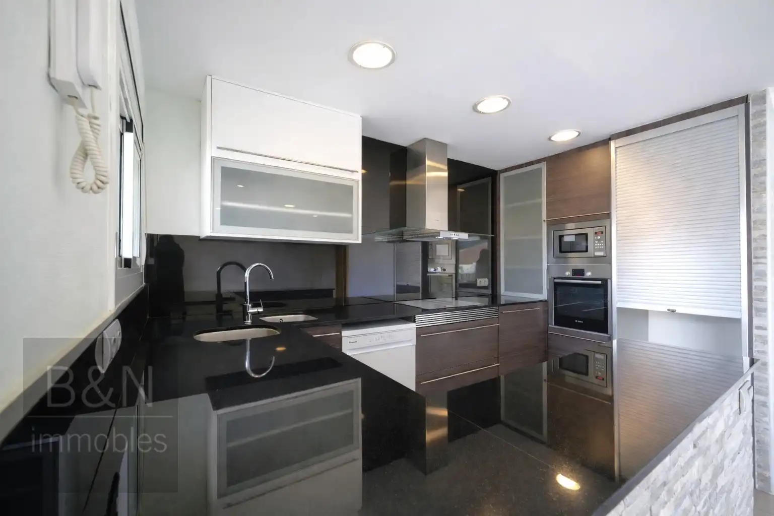 Kitchen of Flat for sale in Terrassa  with Air Conditioner, Heating and Balcony