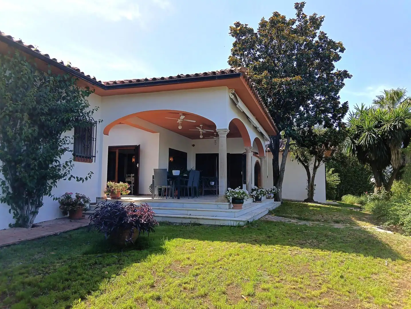 Vista exterior de Casa o xalet en venda en El Bosque amb Piscina comunitària