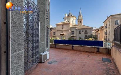 Terrassa de Pis en venda en  Granada Capital amb Aire condicionat, Calefacció i Terrassa