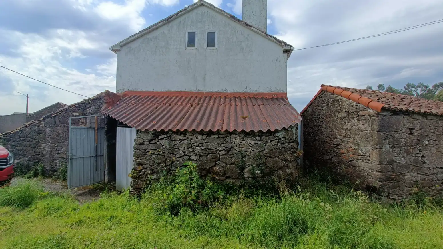 Vista exterior de Casa o xalet en venda en Camariñas amb Calefacció, Jardí privat i Terrassa