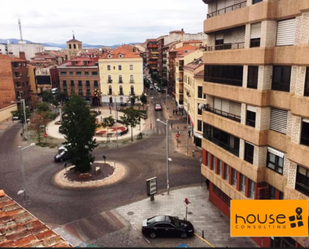 Vista exterior de Local en venda en Segovia Capital