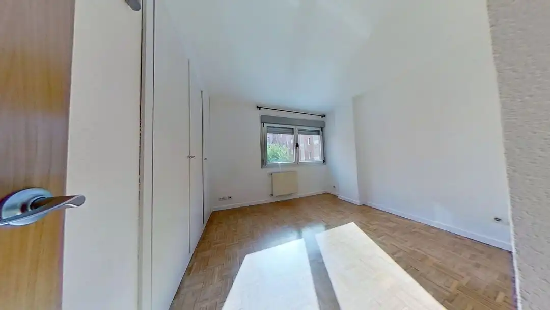 Appartamento con ascensore in affitto a Avenida de la Perla, imagen 21