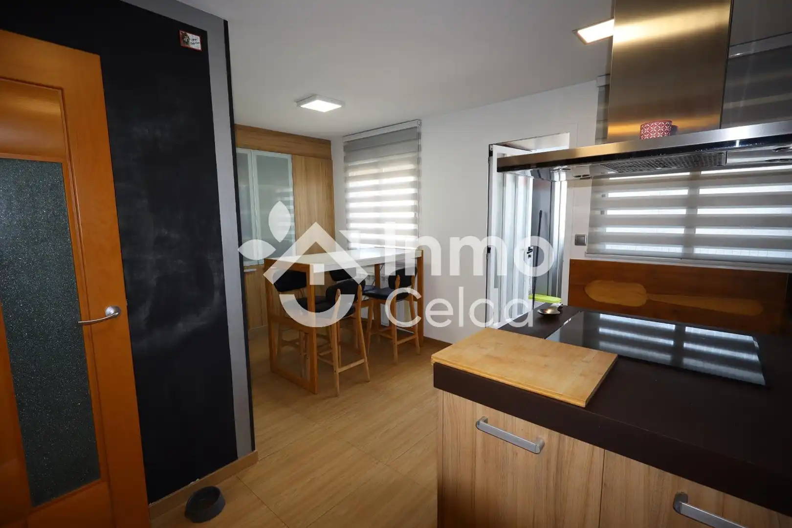 Cocina de Casa adosada en venta en Chiva con Aire acondicionado, Calefacción y Jardín privado