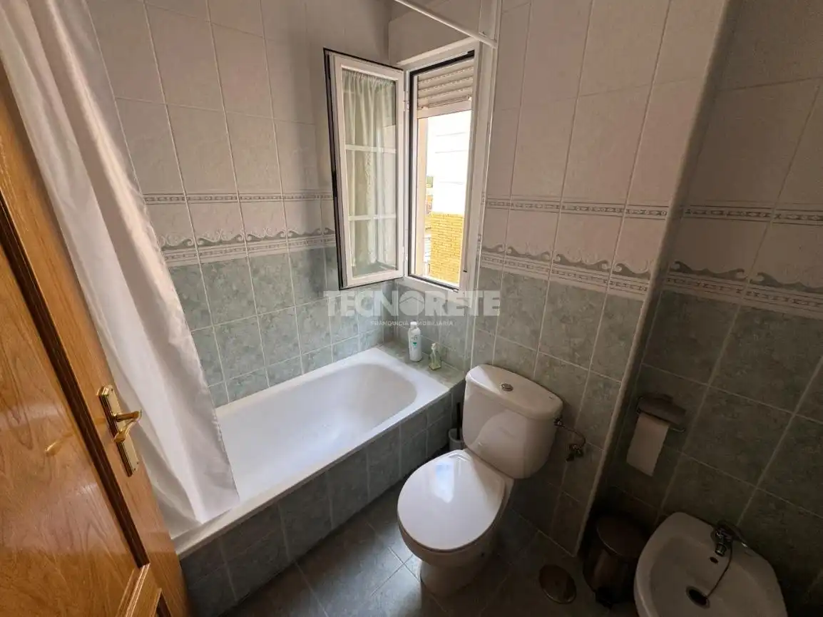 Casa aparellada amb terrassa en venda a Yunquera de Henares, imagen 33