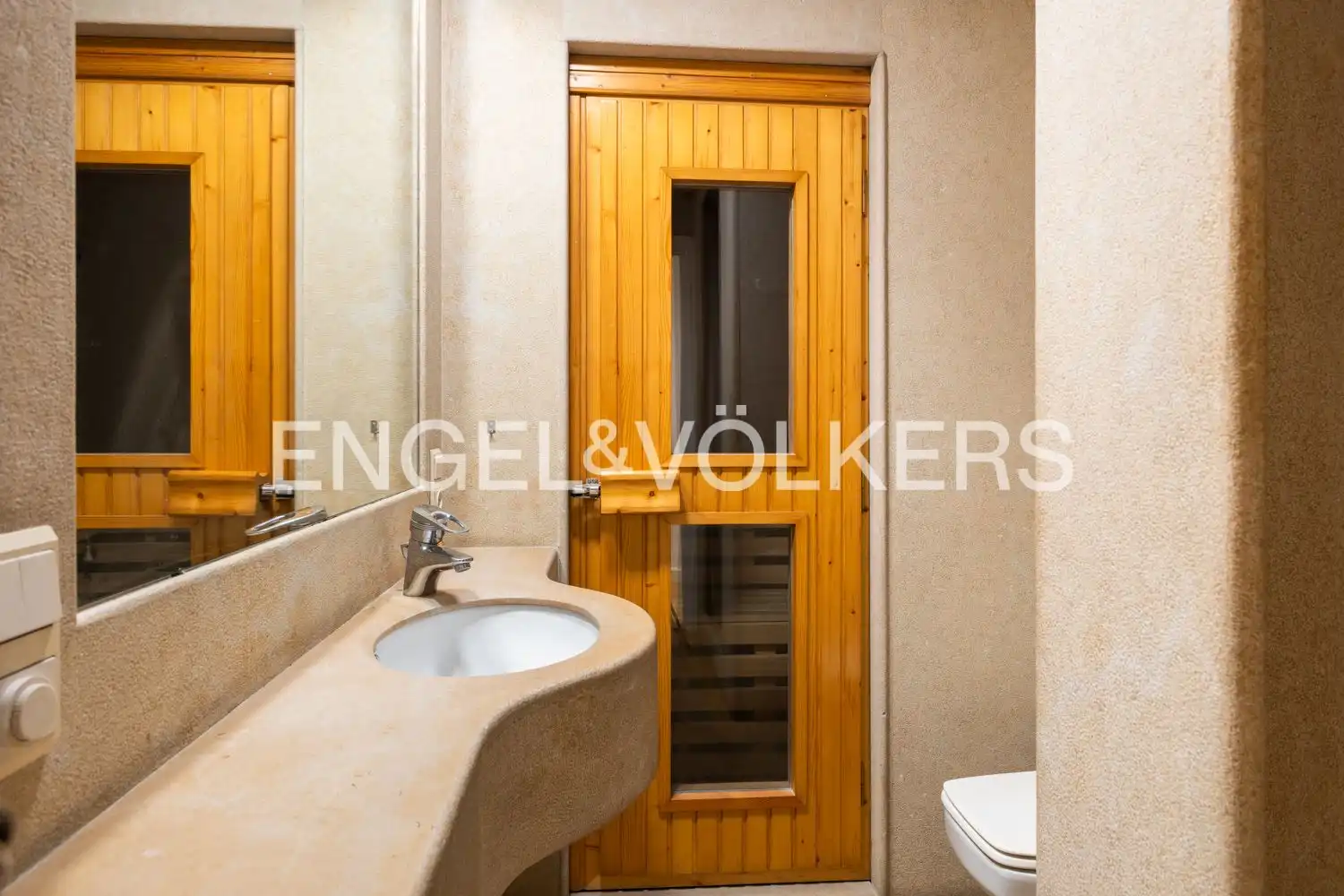 Baño de Piso en venta en Valencia con Aire acondicionado, Calefacción y Parquet