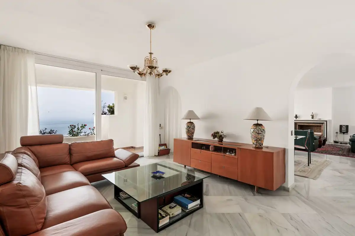 Sala de estar de Apartamento en venta en Torremolinos con Aire acondicionado, Terraza y Piscina comunitaria