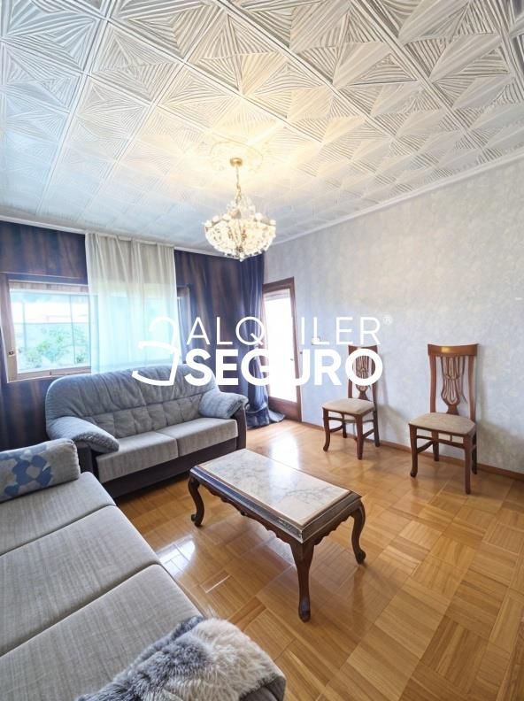 Sala d'estar de Pis de lloguer en Alcorcón amb Calefacció i Moblat